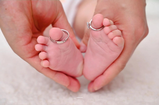 河北怀孕肚子一边高一边低